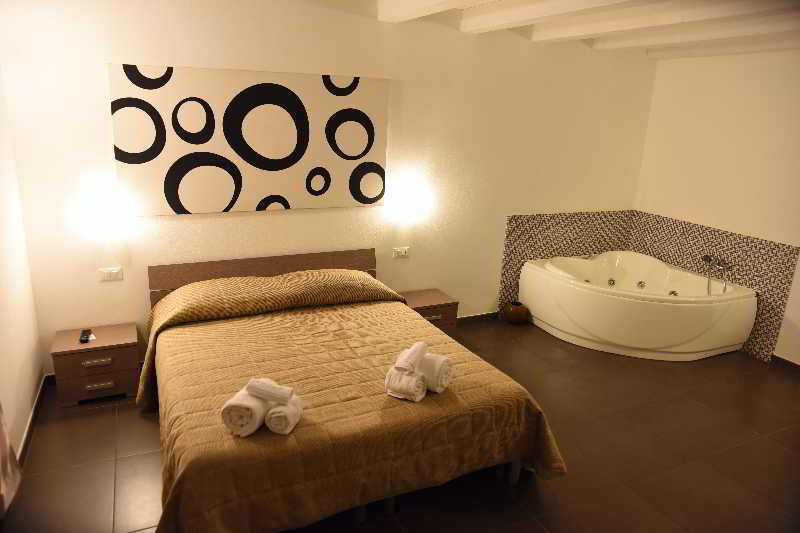 Up Room&Suite Lecce Exteriér fotografie